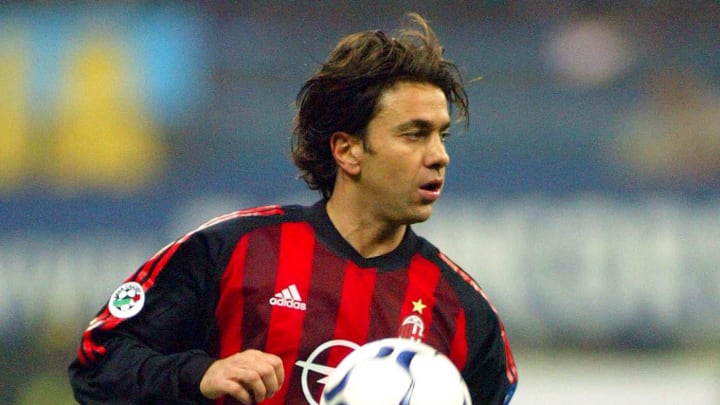 Alessandro Costacurta giành toàn bộ sự nghiệp cho AC Milan